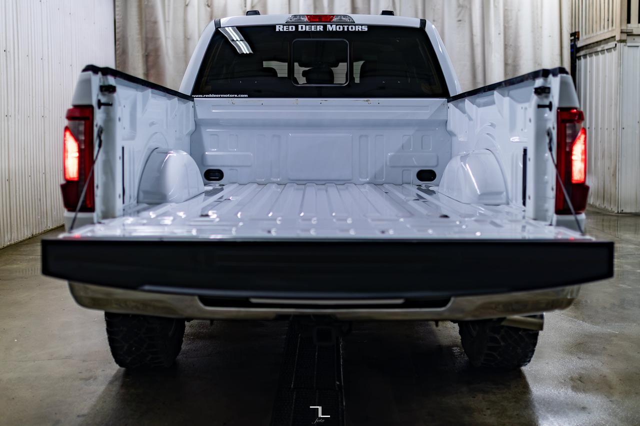 2025 Ford F-150 4x4 Super Crew XLT Nav BCam PSeat Red Deer AB