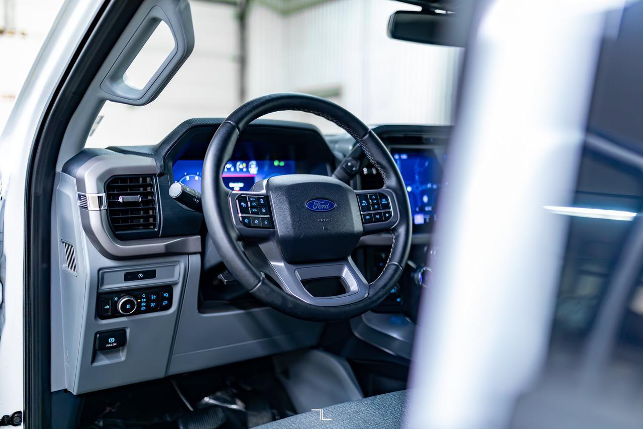 2025 Ford F-150 4x4 Super Crew XLT Nav BCam PSeat Red Deer AB