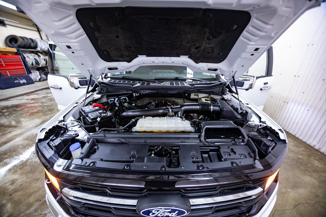 2025 Ford F-150 4x4 Super Crew XLT Nav BCam PSeat Red Deer AB