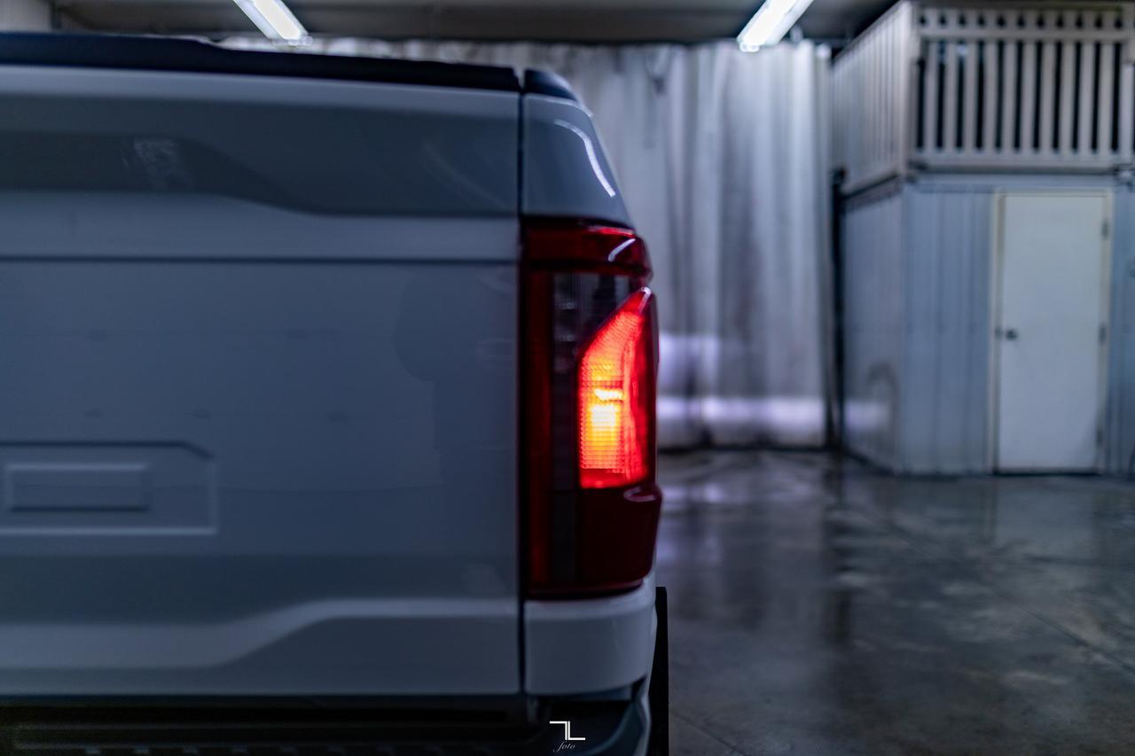 2025 Ford F-150 4x4 Super Crew XLT Nav BCam Red Deer AB