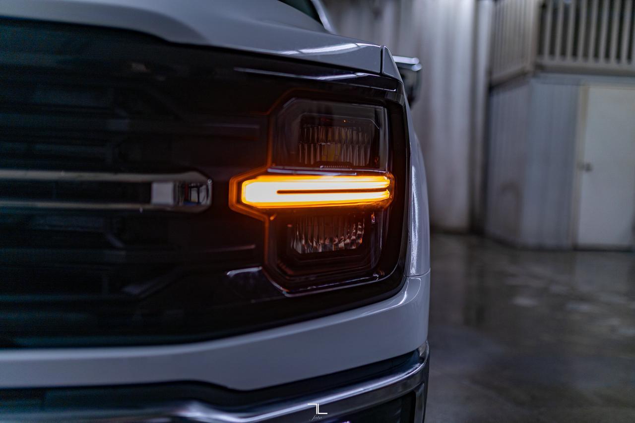 2025 Ford F-150 4x4 Super Crew XLT Nav BCam Red Deer AB