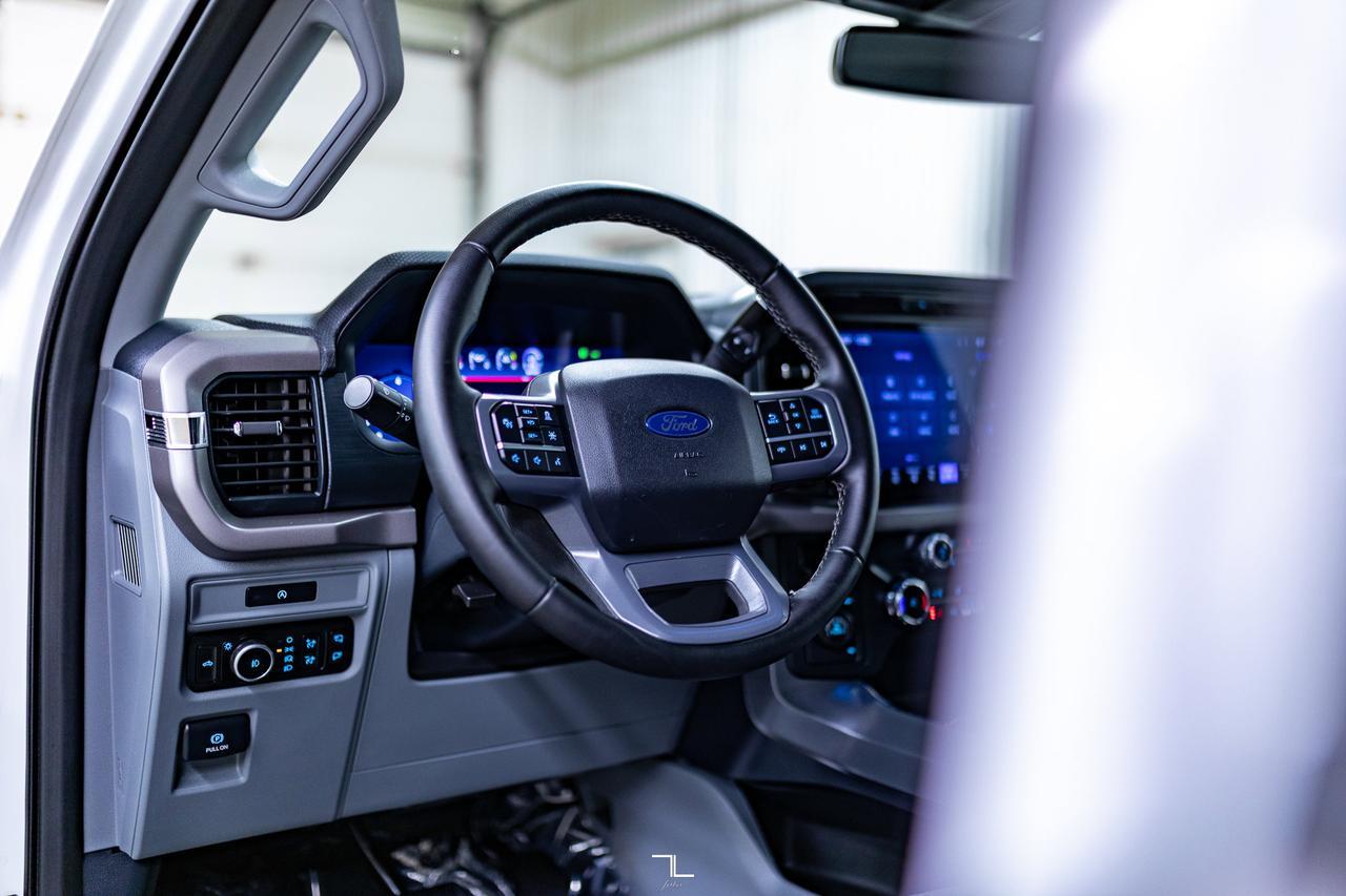 2025 Ford F-150 4x4 Super Crew XLT Nav BCam Red Deer AB