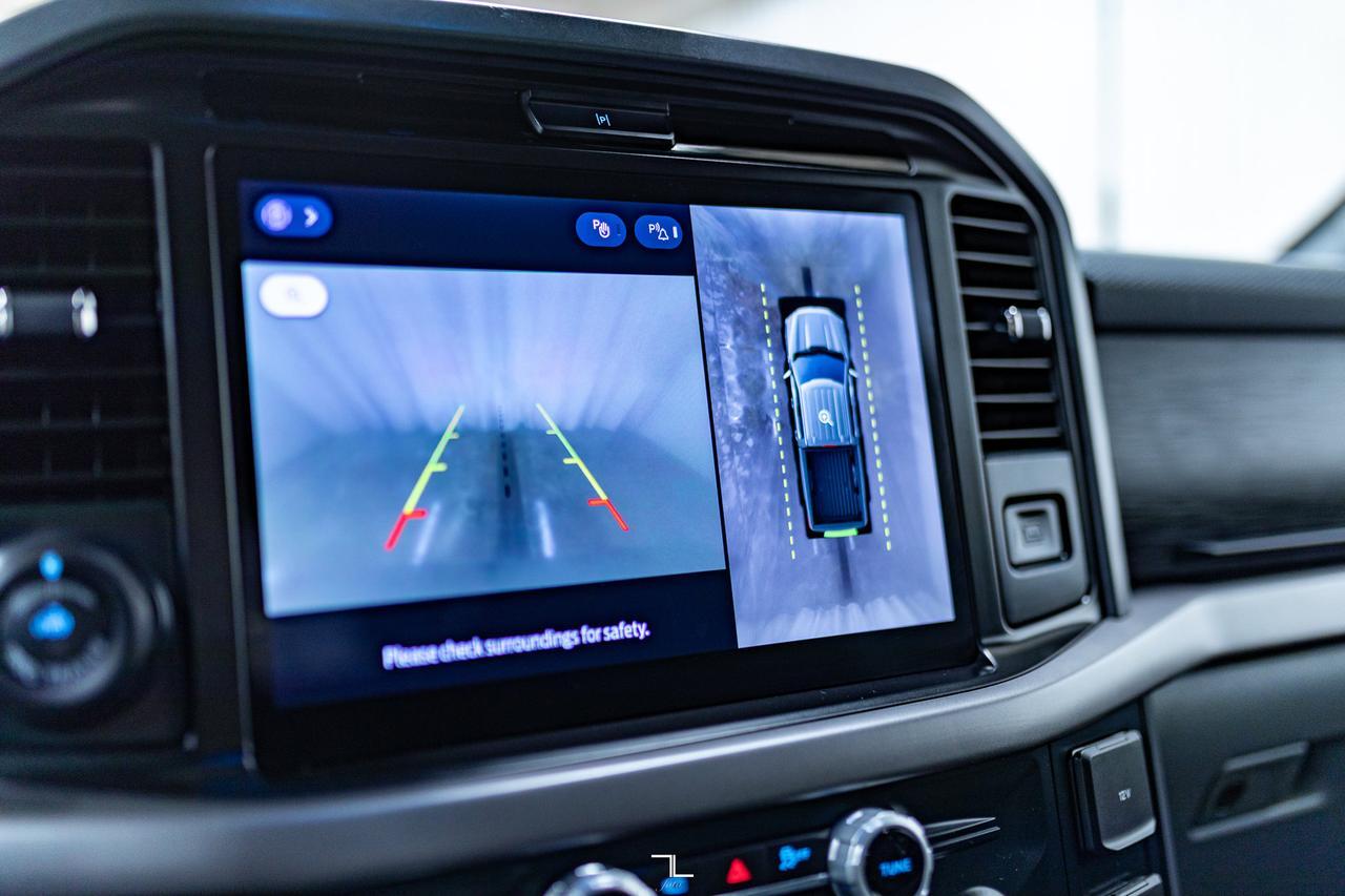 2025 Ford F-150 4x4 Super Crew XLT Nav BCam Red Deer AB