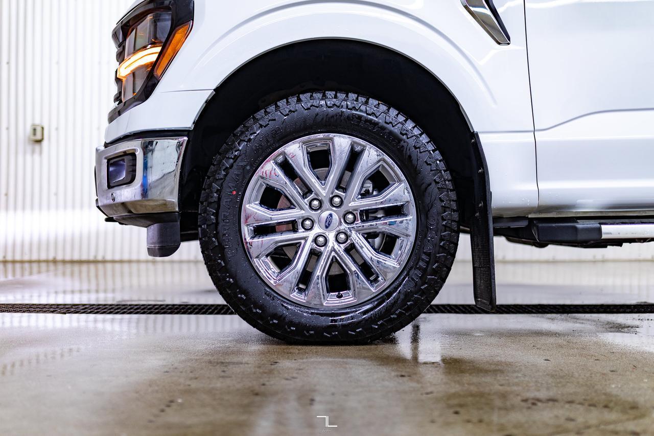 2025 Ford F-150 4x4 Super Crew XLT Nav BCam Red Deer AB