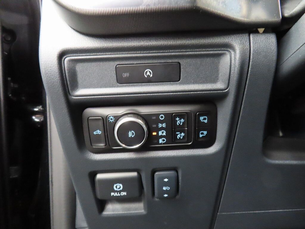 2025 Ford F-150 4x4 SuperCrew Lariat Fond du Lac WI