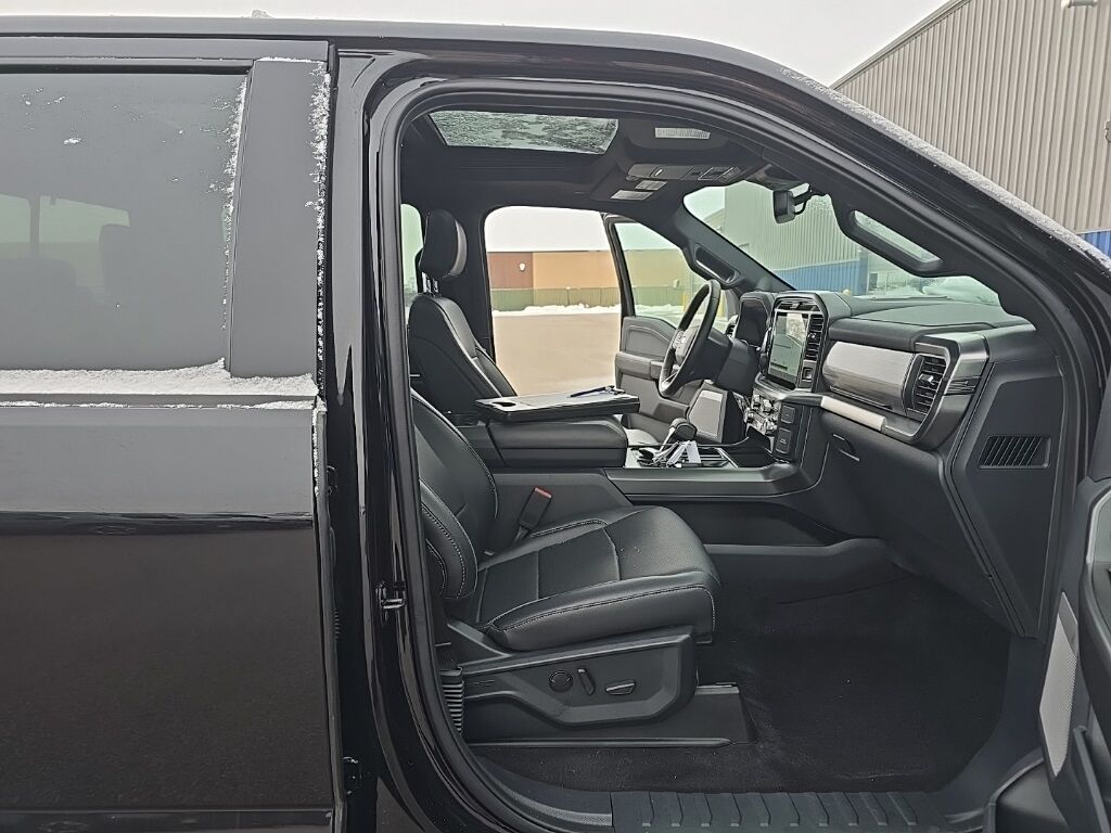 2025 Ford F-150 4x4 SuperCrew Lariat Minocqua WI