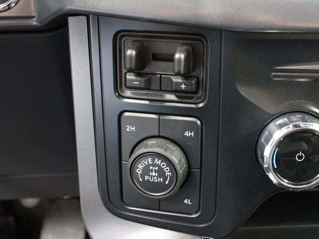 2025 Ford F-150 4x4 SuperCrew XLT Fond du Lac WI