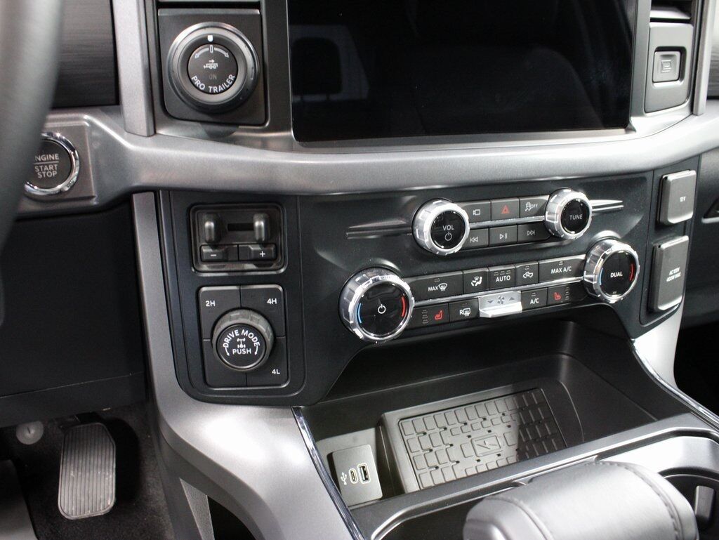 2025 Ford F-150 4x4 SuperCrew XLT Fond du Lac WI