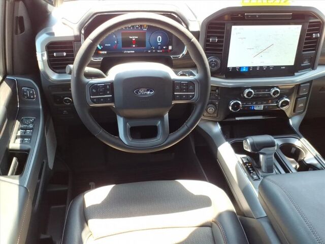 2025 Ford F-150 LARIAT  TX