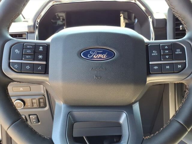 2025 Ford F-150 LARIAT  TX