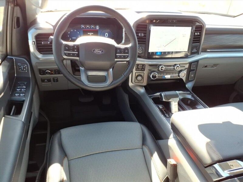2025 Ford F-150 LARIAT Del Rio TX