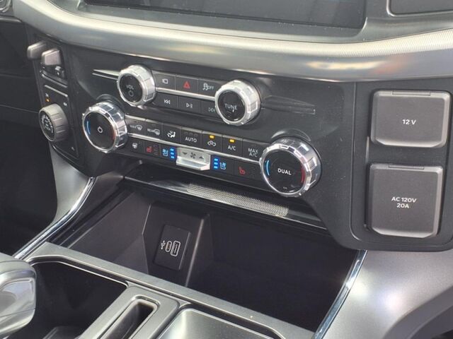 2025 Ford F-150 LARIAT  TX