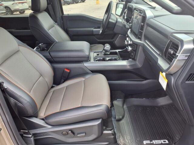 2025 Ford F-150 LARIAT  TX