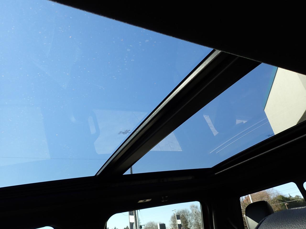 2025 Ford F-150 LARIAT CREW CAB 4WD Listowel ON