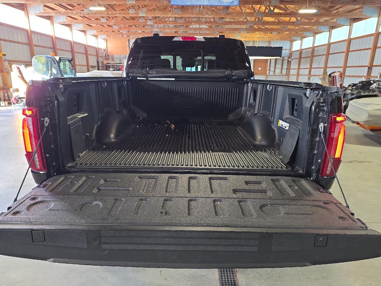 2025 Ford F-150 LARIAT Sand Lake NY