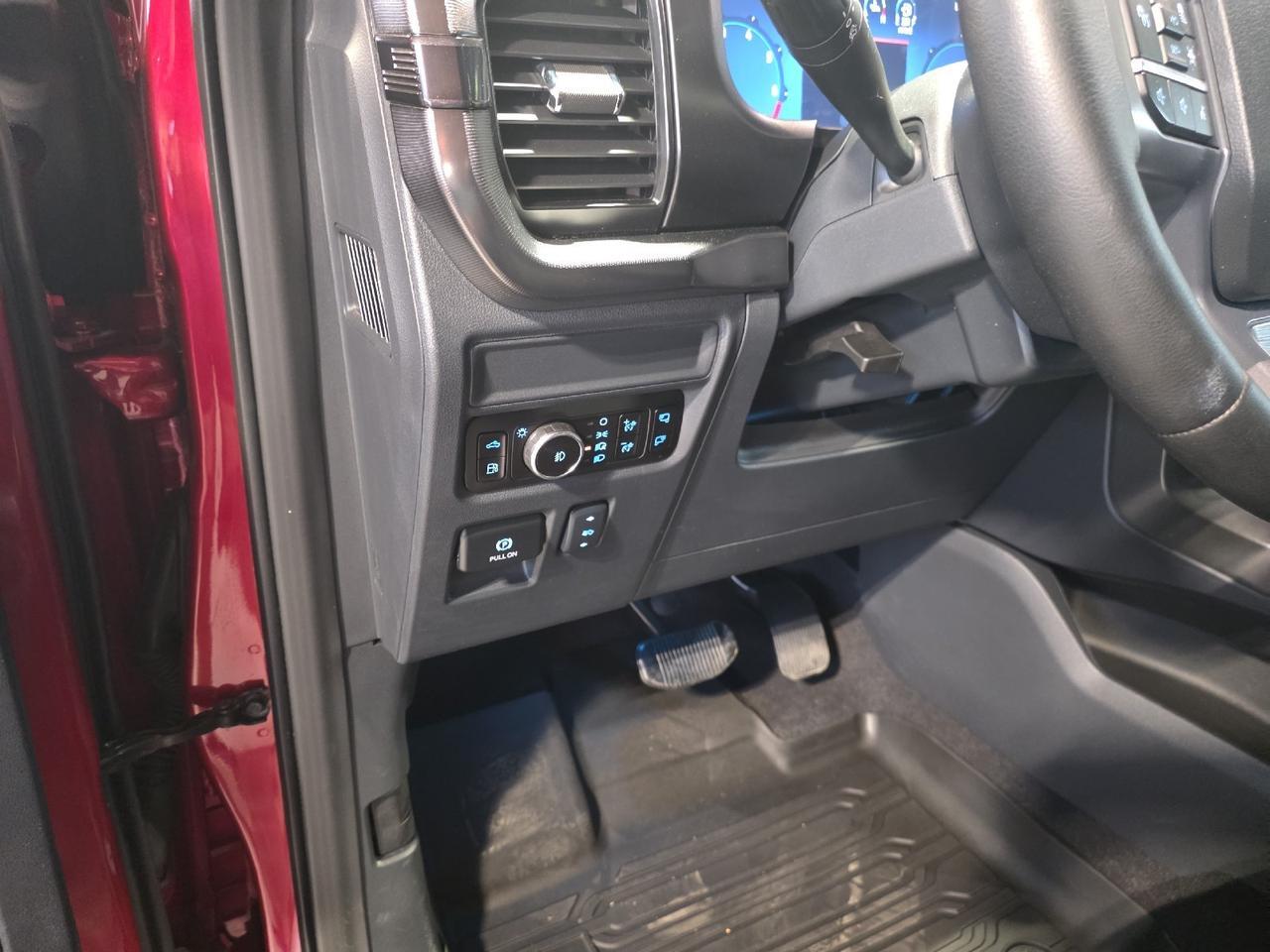 2025 Ford F-150 LARIAT Sand Lake NY