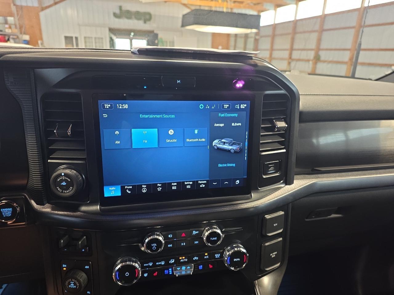 2025 Ford F-150 LARIAT Sand Lake NY