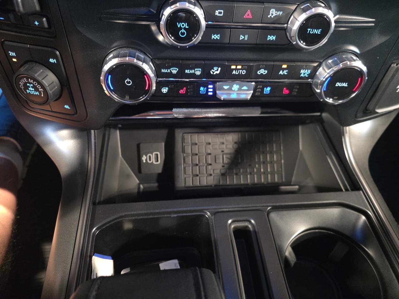 2025 Ford F-150 LARIAT Sand Lake NY