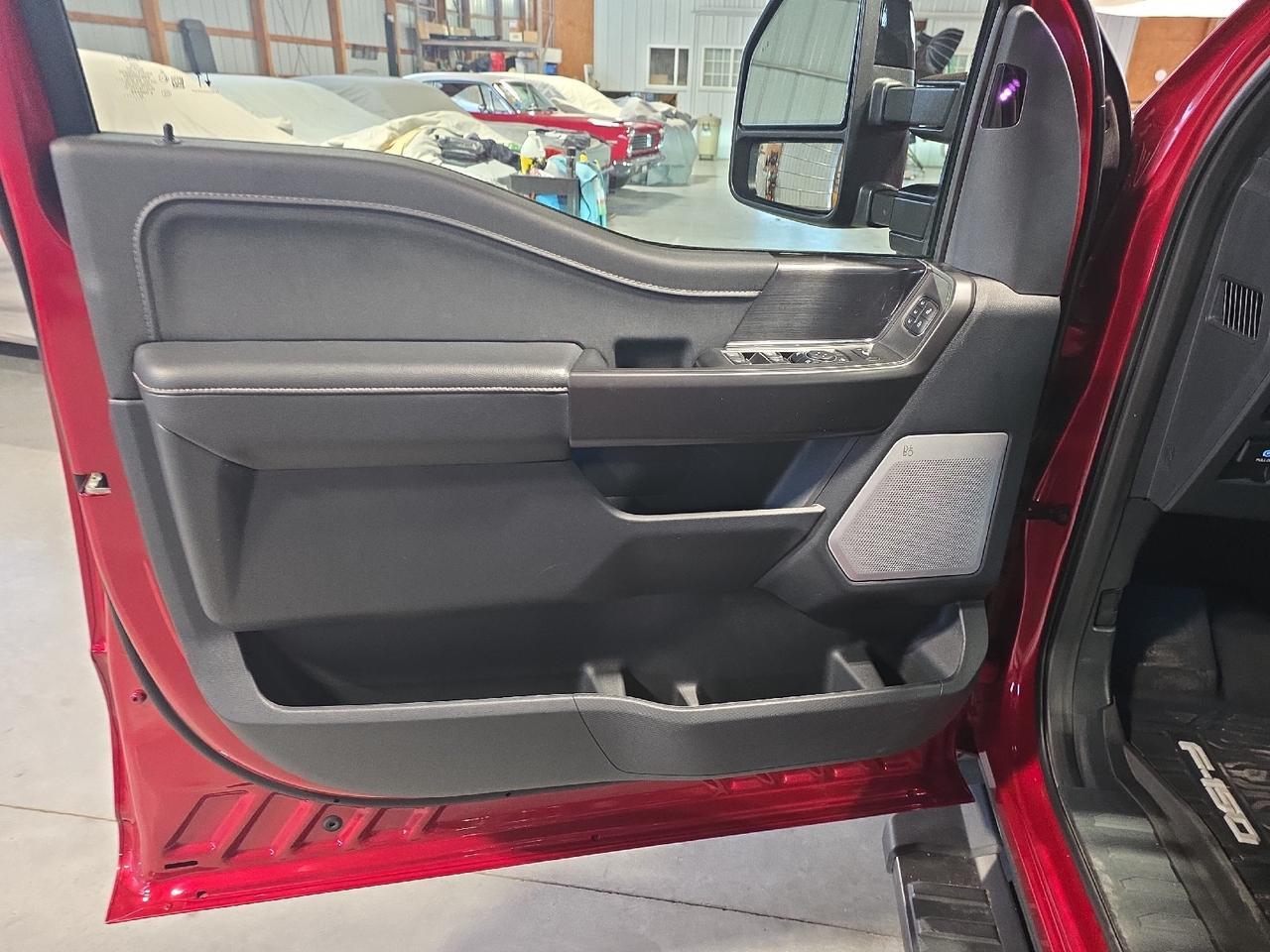 2025 Ford F-150 LARIAT Sand Lake NY