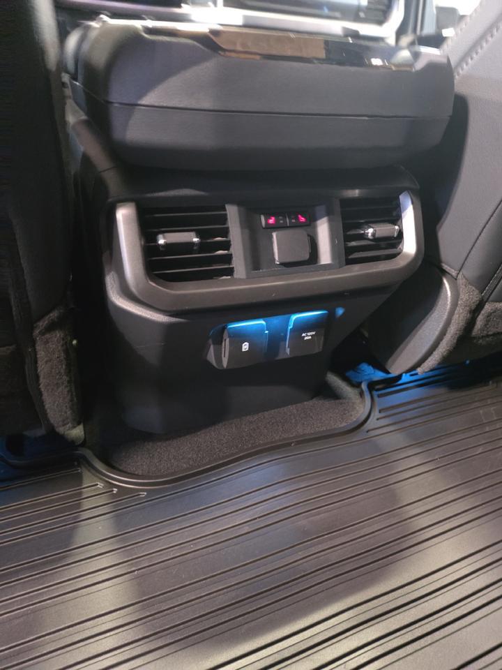 2025 Ford F-150 LARIAT Sand Lake NY