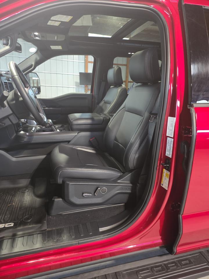2025 Ford F-150 LARIAT Sand Lake NY