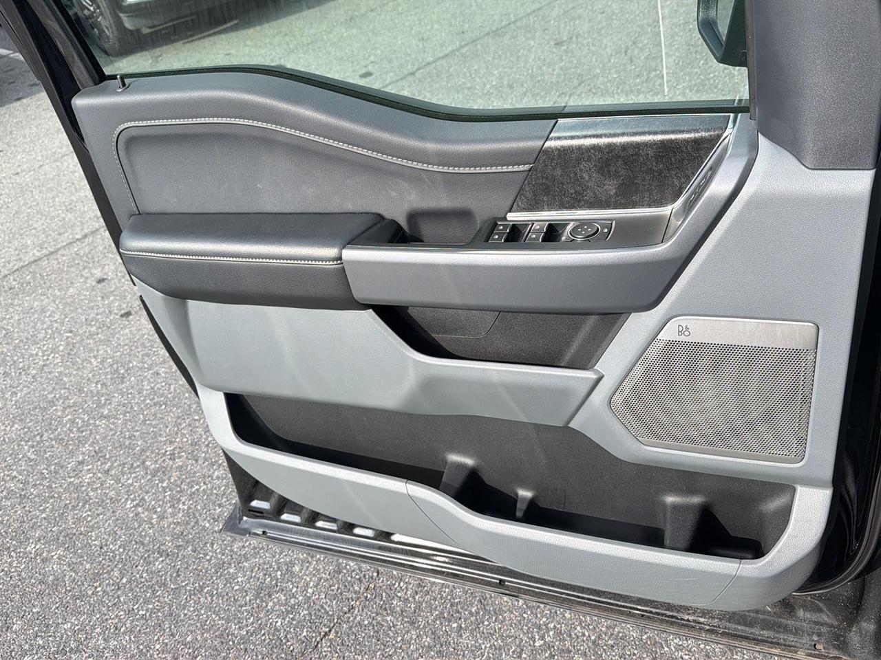 2025 Ford F-150 LIGHTNING FLASH 4WD SUPERCREW 5.5' BOX Gaithersburg MD