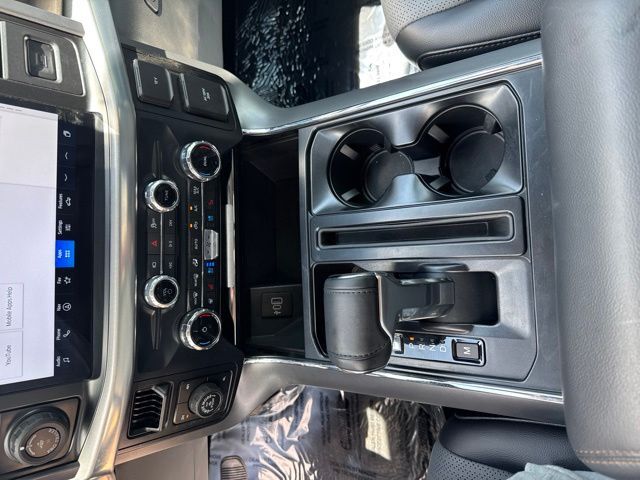 2025 Ford F-150 Lariat Kerrville TX