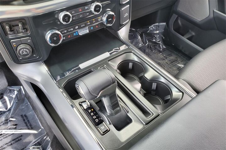 2025 Ford F-150 Lariat  TX