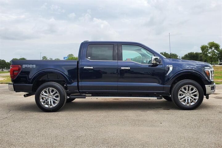 2025 Ford F-150 Lariat  TX