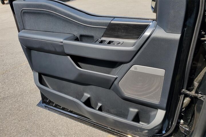 2025 Ford F-150 Lariat  TX