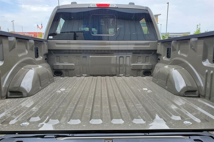 2025 Ford F-150 Lariat  TX