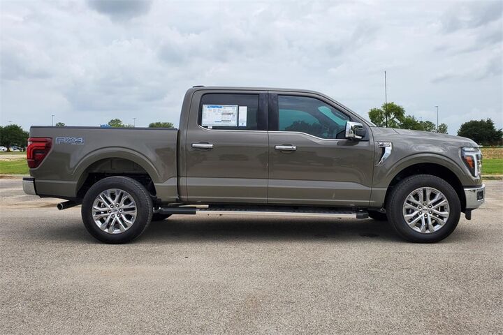 2025 Ford F-150 Lariat  TX