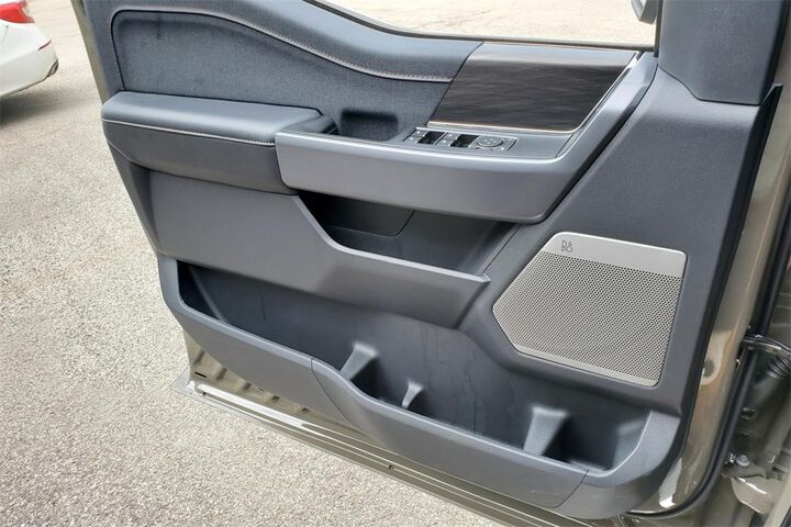 2025 Ford F-150 Lariat  TX
