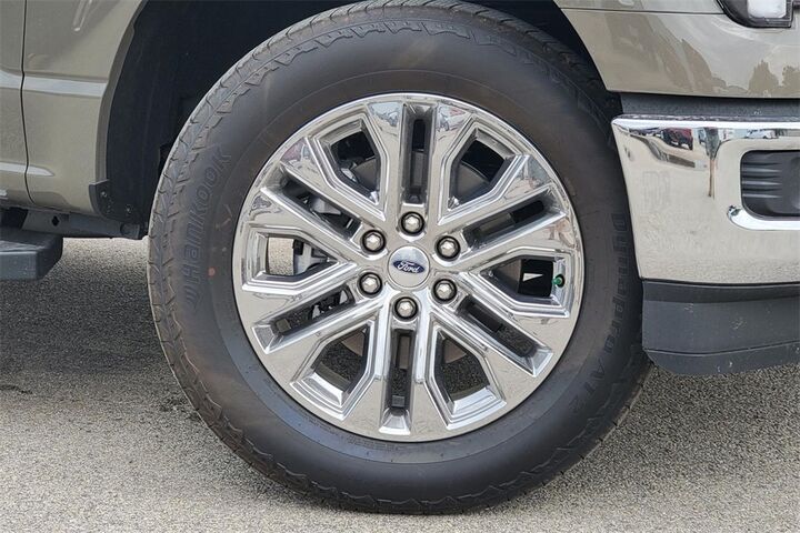 2025 Ford F-150 Lariat  TX