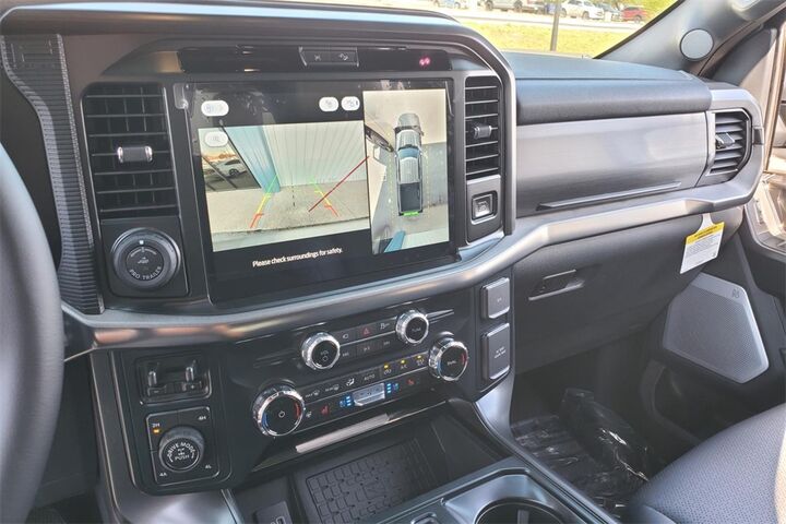 2025 Ford F-150 Lariat  TX