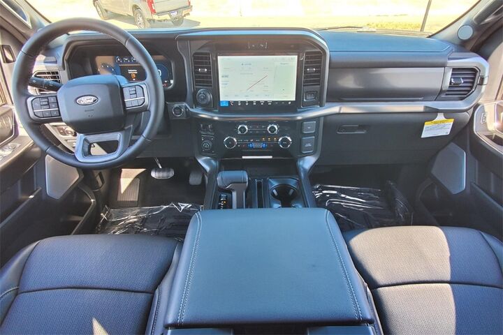 2025 Ford F-150 Lariat  TX