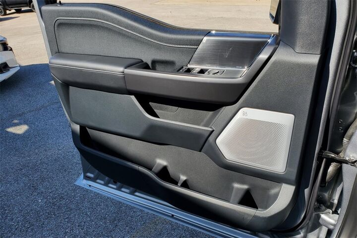 2025 Ford F-150 Lariat  TX