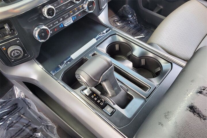 2025 Ford F-150 Lariat  TX
