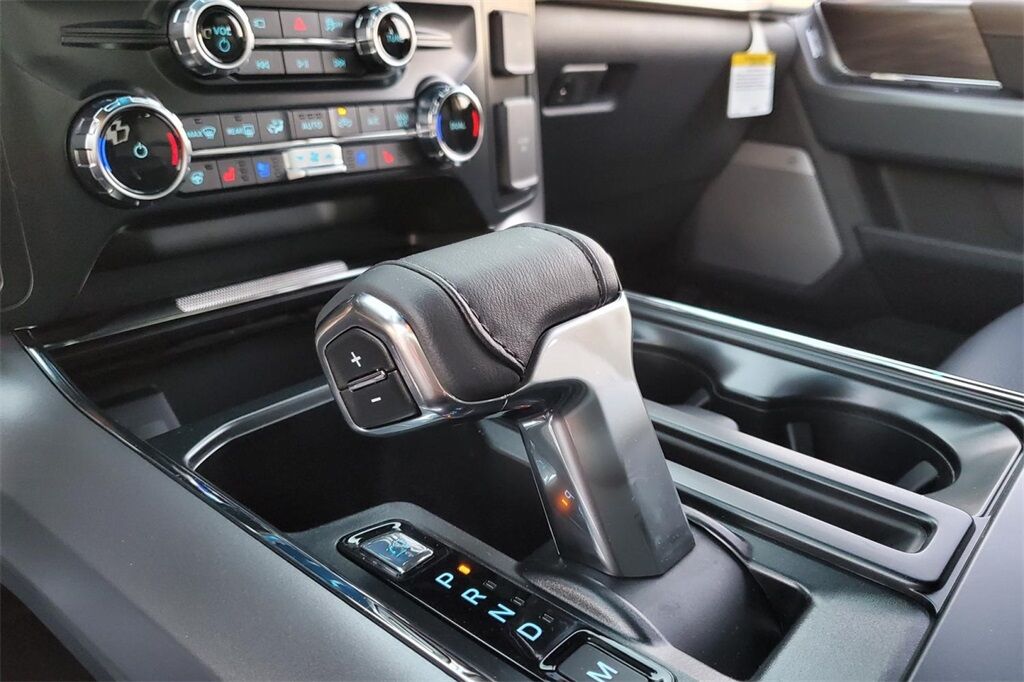 2025 Ford F-150 Lariat Hondo TX