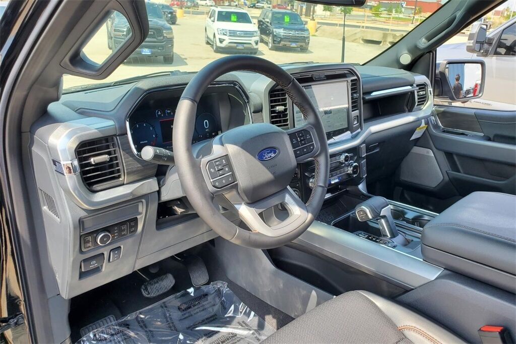 2025 Ford F-150 Lariat Hondo TX