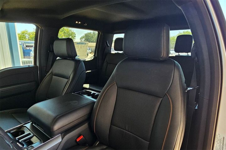 2025 Ford F-150 Lariat  TX