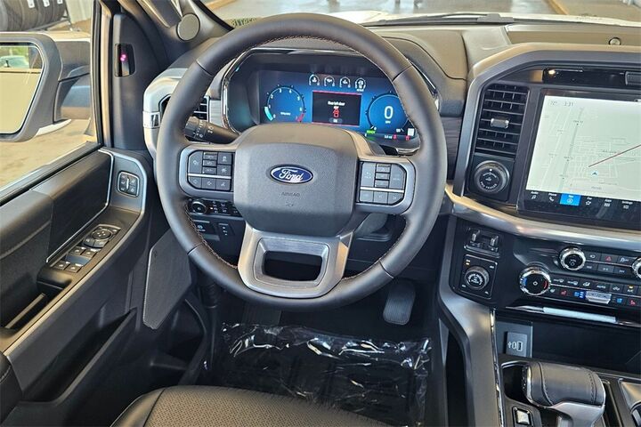 2025 Ford F-150 Lariat  TX