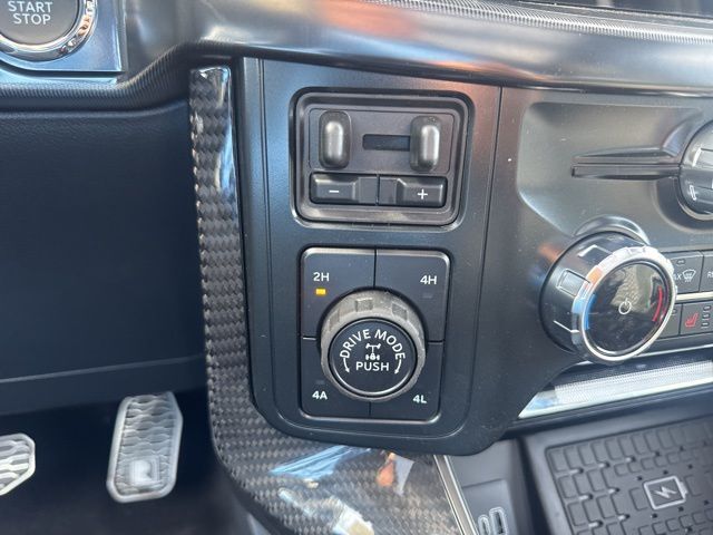 2025 Ford F-150 Lariat Random Lake WI