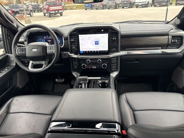 2025 Ford F-150 Lariat Random Lake WI