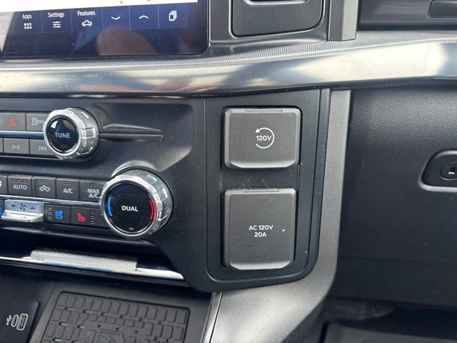2025 Ford F-150 Lariat Random Lake WI