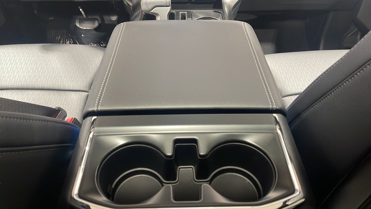 2025 Ford F-150 Lariat Sherwood Park AB