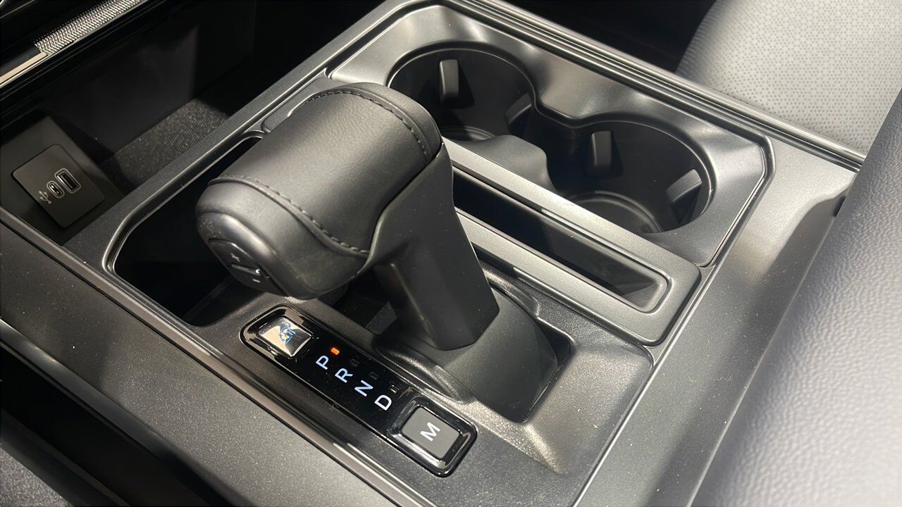 2025 Ford F-150 Lariat Sherwood Park AB