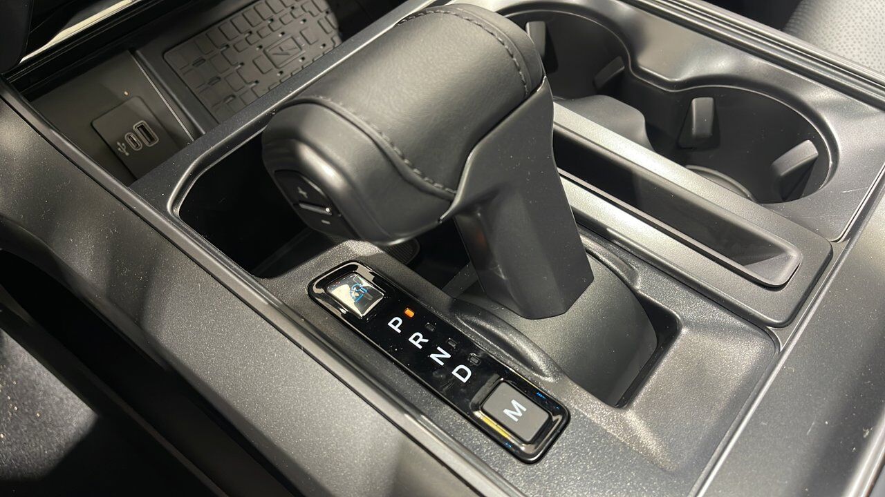 2025 Ford F-150 Lariat Sherwood Park AB