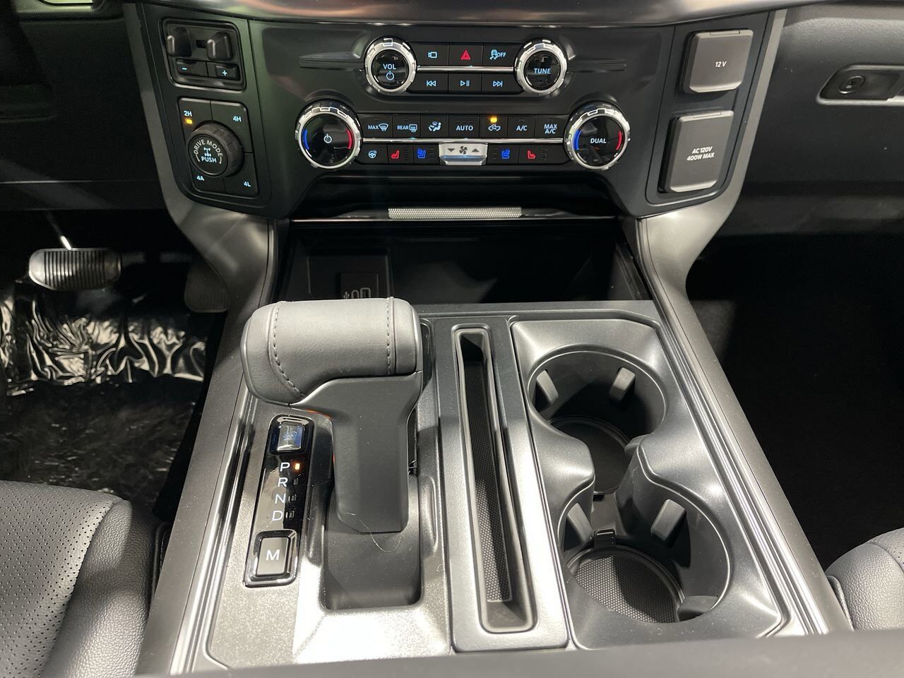 2025 Ford F-150 Lariat Sherwood Park AB