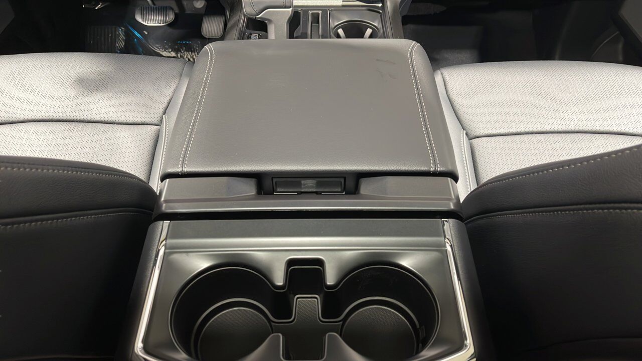 2025 Ford F-150 Lariat Sherwood Park AB